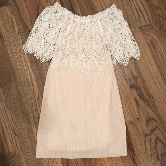 Off the shoulder dress // homecoming or new years - Picture 3 of 6